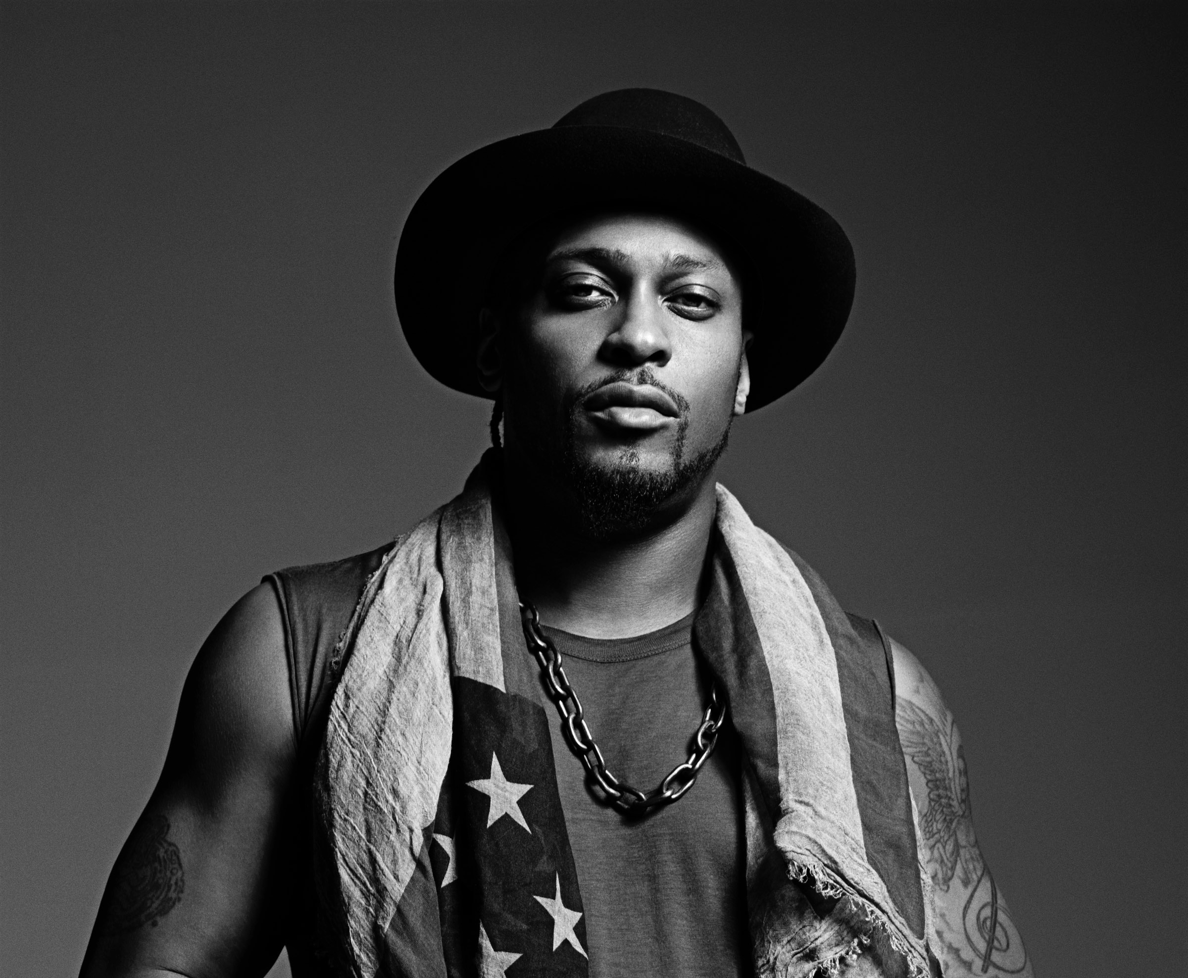 D’Angelo Pays Tribute to Prince on Jimmy Fallon